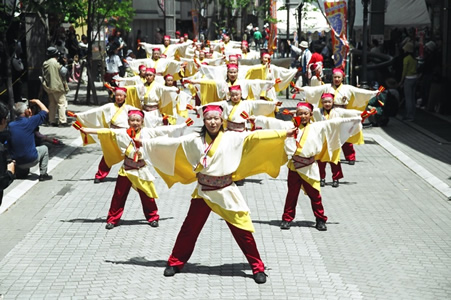 よさこい踊り衣装 屋外